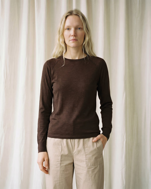 LA ROUGE ApS NOOS - Sille Wool L/S Raglan Sleeve T-shirt Dark Brown